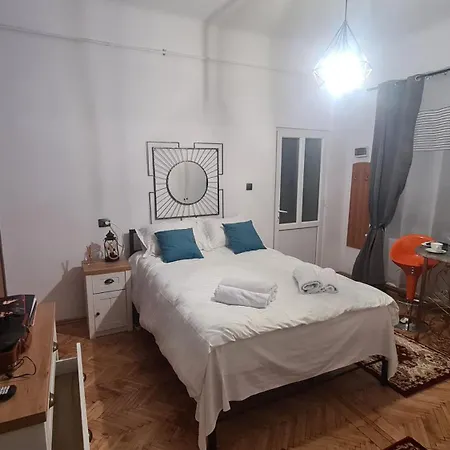 아파트 Cozy In Noble House Main Square *